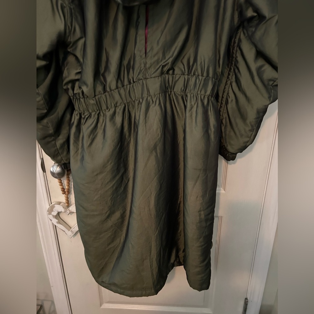 Descente Green Long Winter Jacket - Picture 8 of 12
